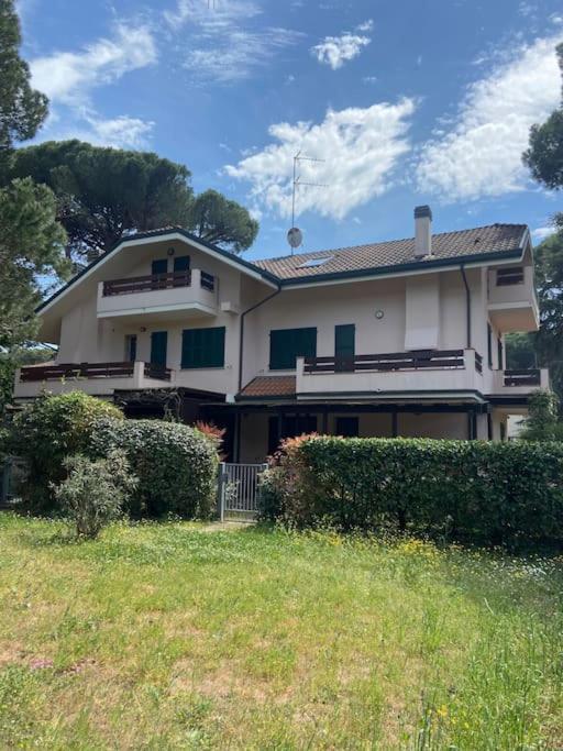 Residenza Verdi Milano Marittima Exterior foto